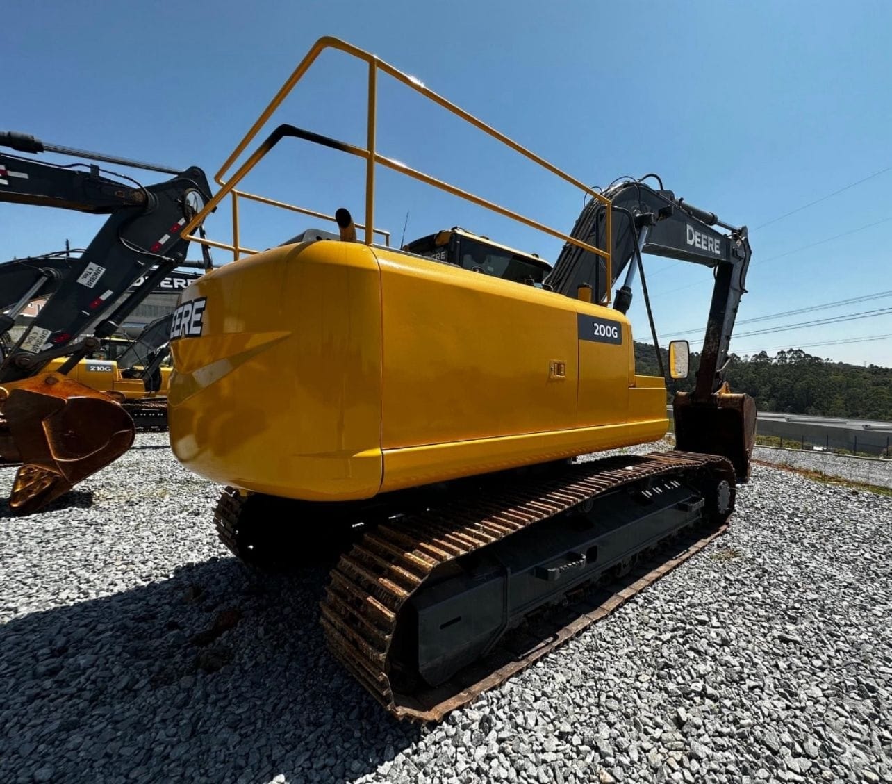 Escavadeira John Deere 200G 2020 com 5550 horas - Imagem 4