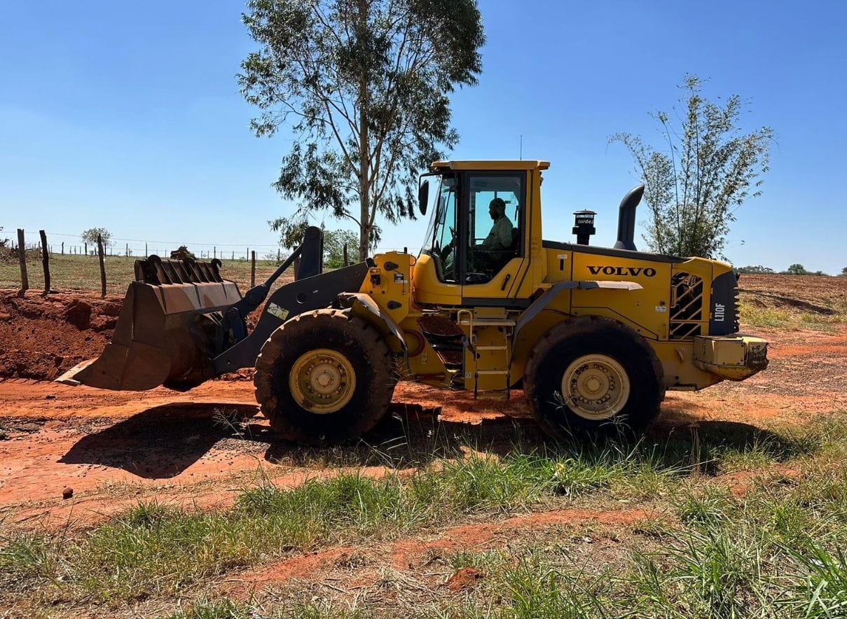 Pá Carregadeira Volvo L110F 2014 - Imagem 1