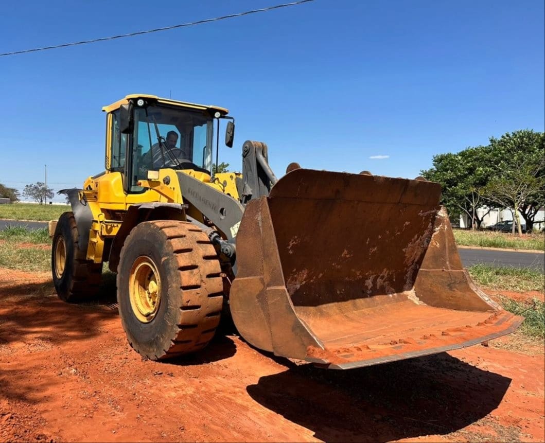 Pá Carregadeira Volvo L110F 2014 - Imagem 6