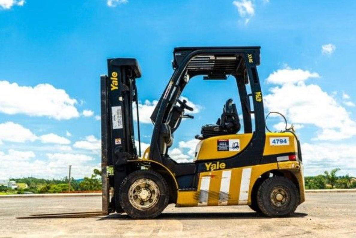 Empilhadeira Yale GP050VX 2017 - Imagem 4