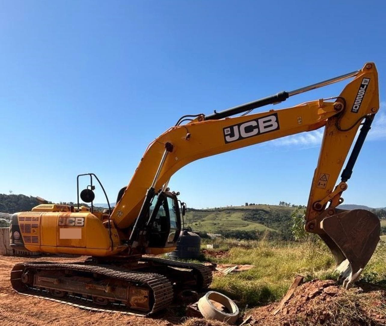 Escavadeira JCB JS200 LC 2019 - Imagem 1