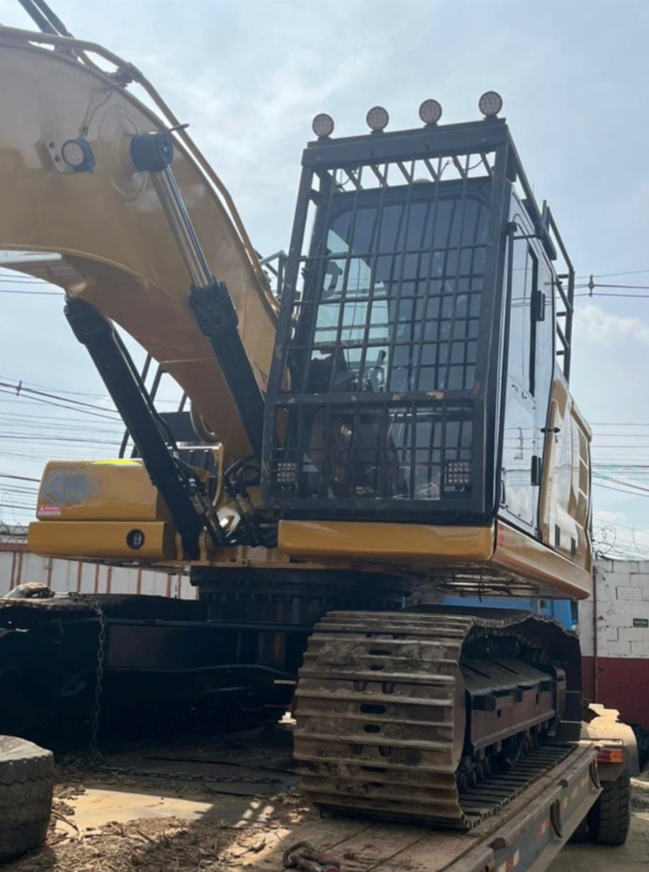 Escavadeira Caterpillar 320GC  2020 - Imagem 2
