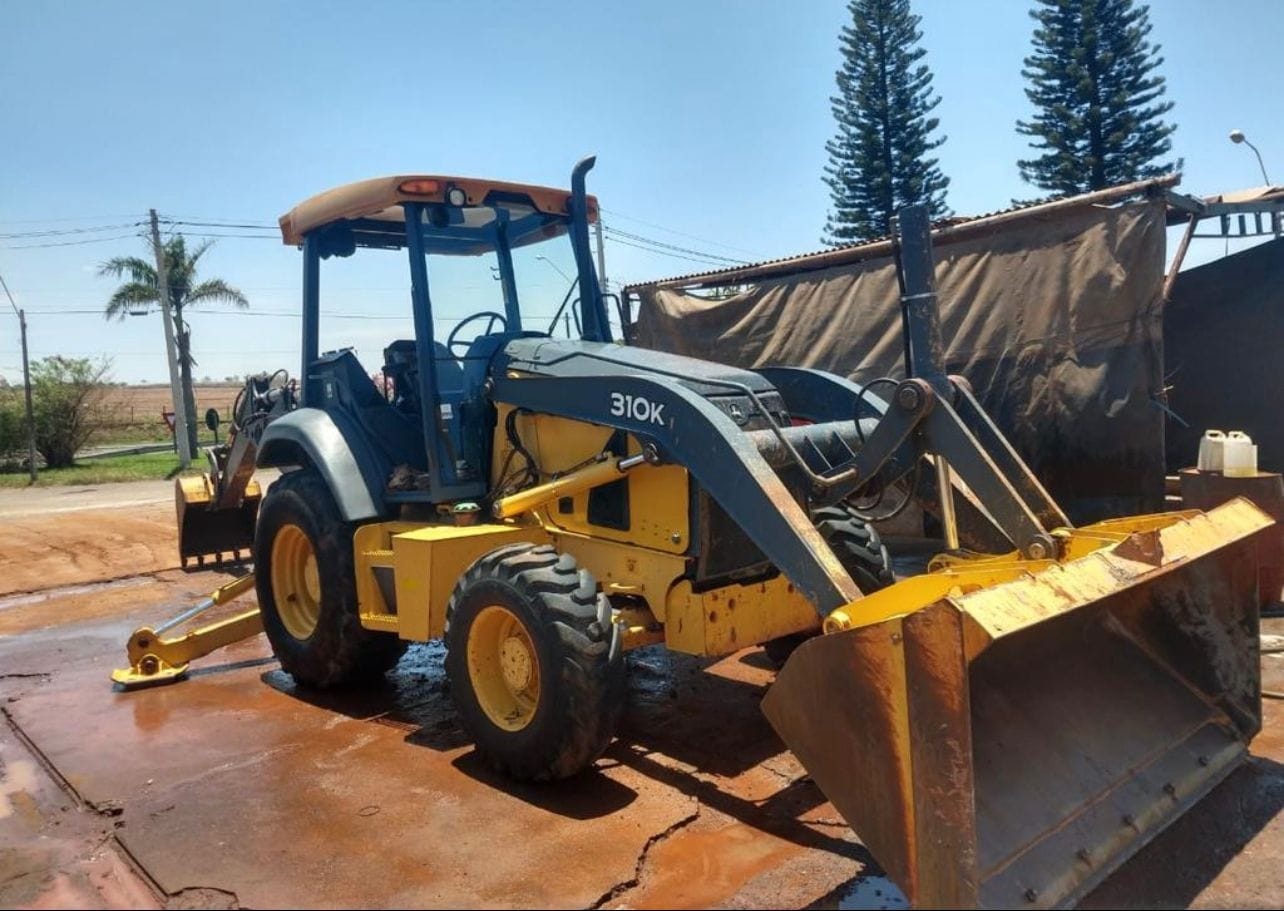 Retroescavadeira John Deere 310K 2015 - Imagem 1