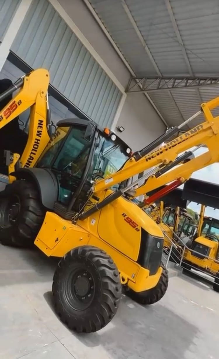 Retroescavadeira New Holland B95B 2023 - Imagem 6