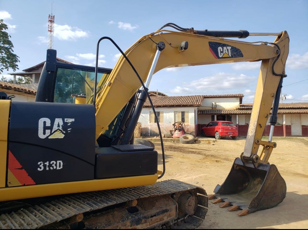 Escavadeira Caterpillar 313D 2018 - Imagem 2