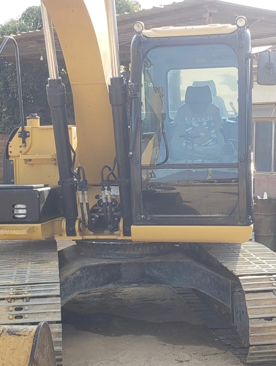 Escavadeira Caterpillar 313D 2018 - Imagem 6