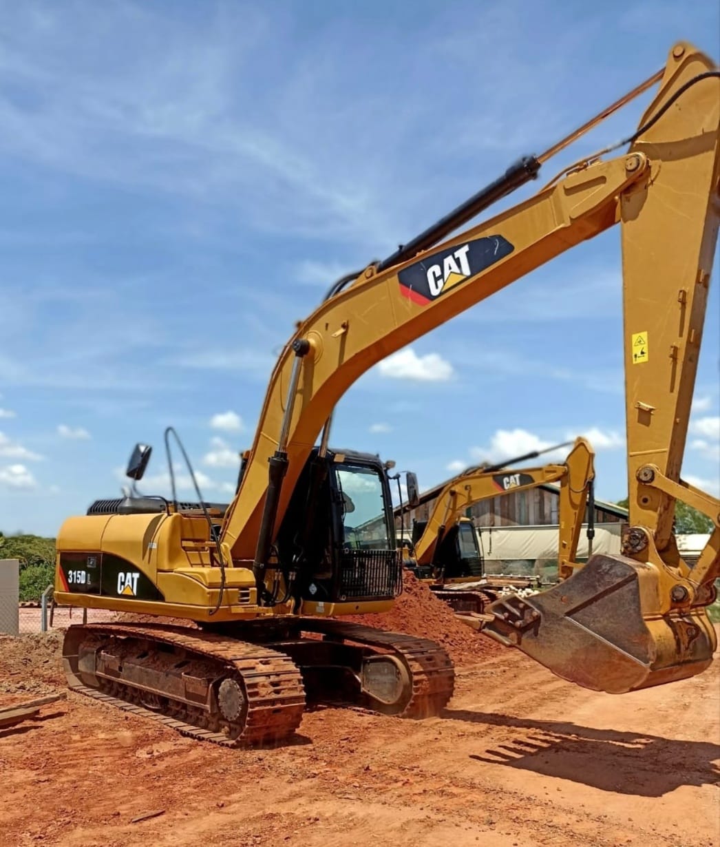 Escavadeira Caterpillar 315DL 2011 - Imagem 1