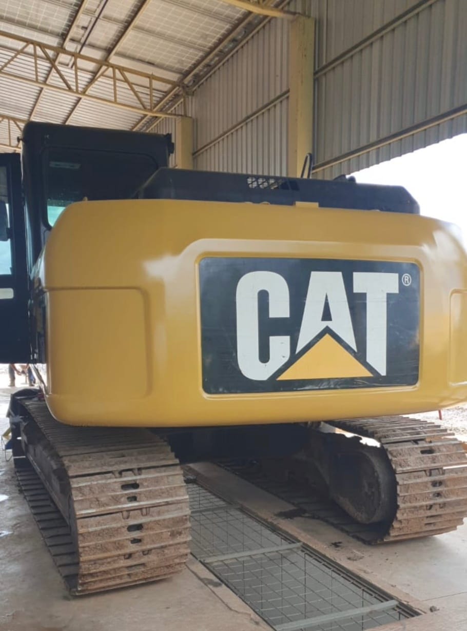 Escavadeira Caterpillar 315DL 2011 - Imagem 2