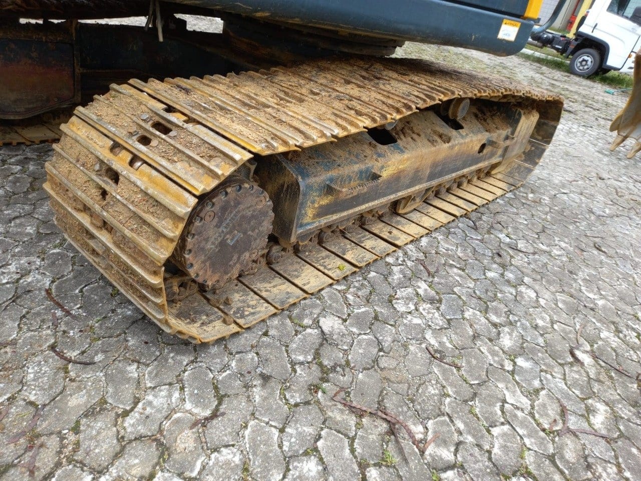 Escavadeira Hyundai 200 2020 - Imagem 19