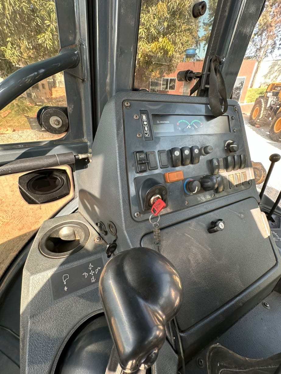 Retroescavadeira John Deere 310K - Imagem 5
