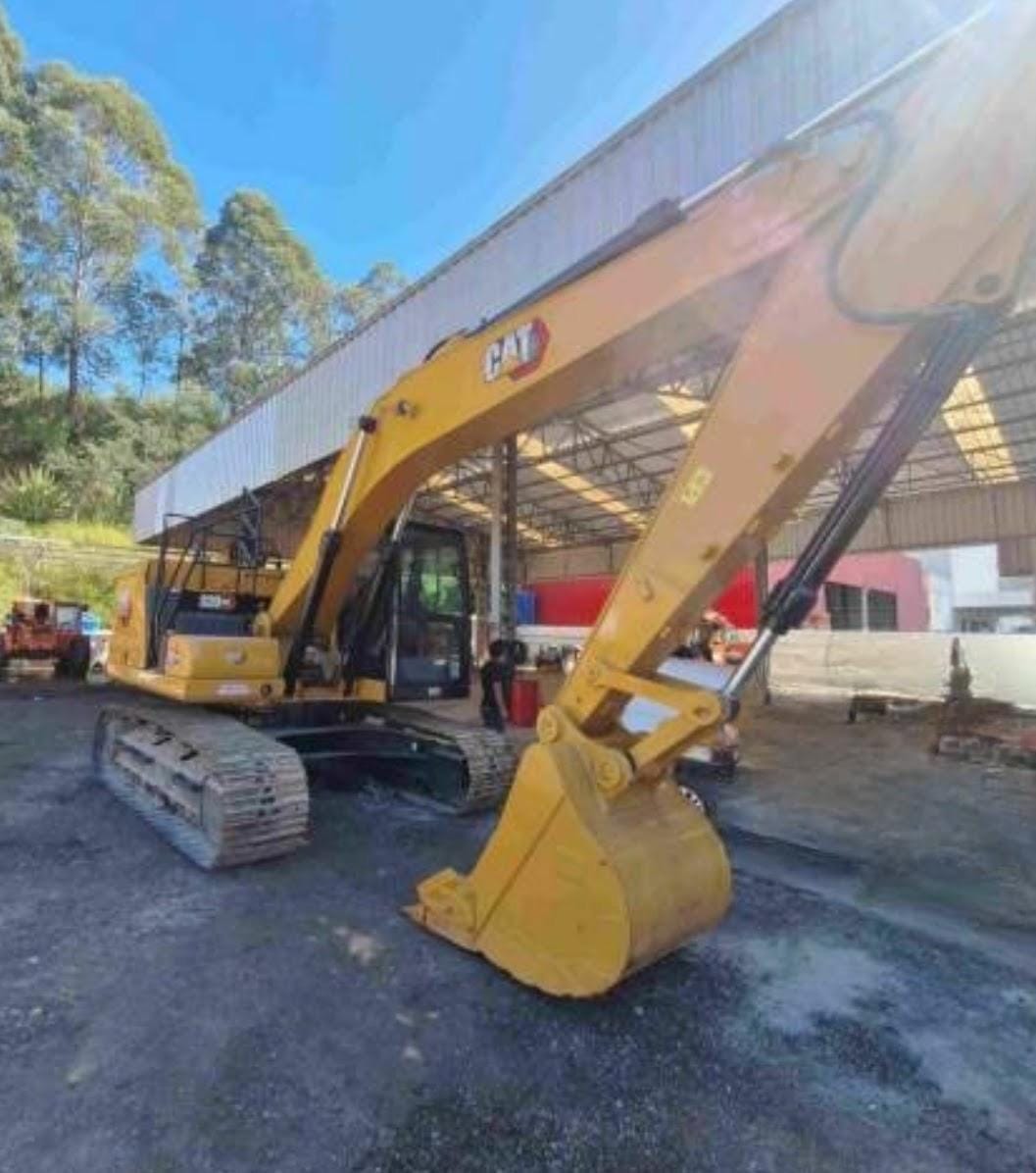 Escavadeira Caterpillar 320GC  - Imagem 2