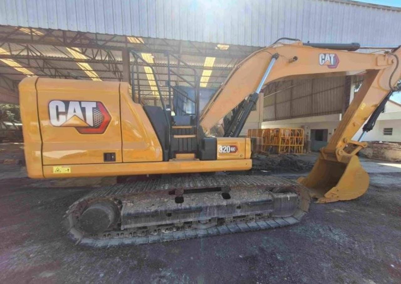 Escavadeira Caterpillar 320GC  - Imagem 4