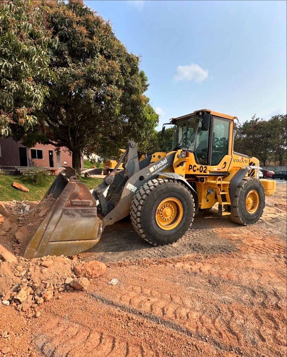 Pá Carregadeira Volvo L90F 2014 - Imagem 1