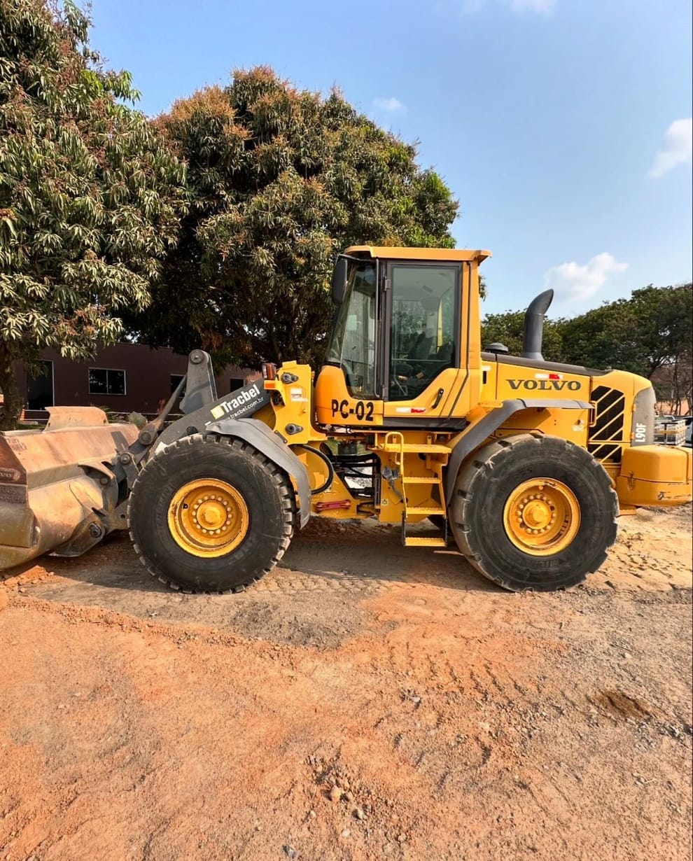 Pá Carregadeira Volvo L90F 2014 - Imagem 2