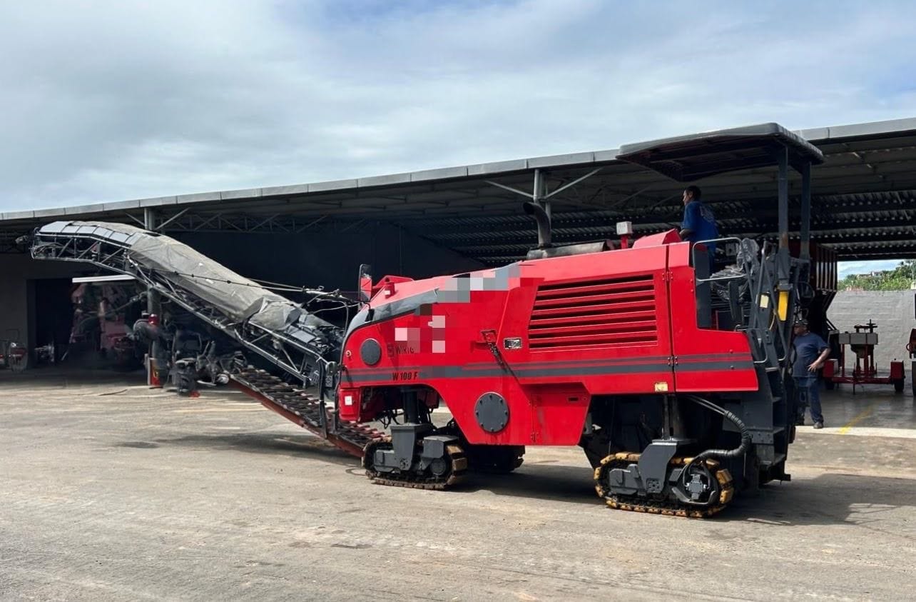 Fresadora Wirtgen W100F 2007 - Imagem 1