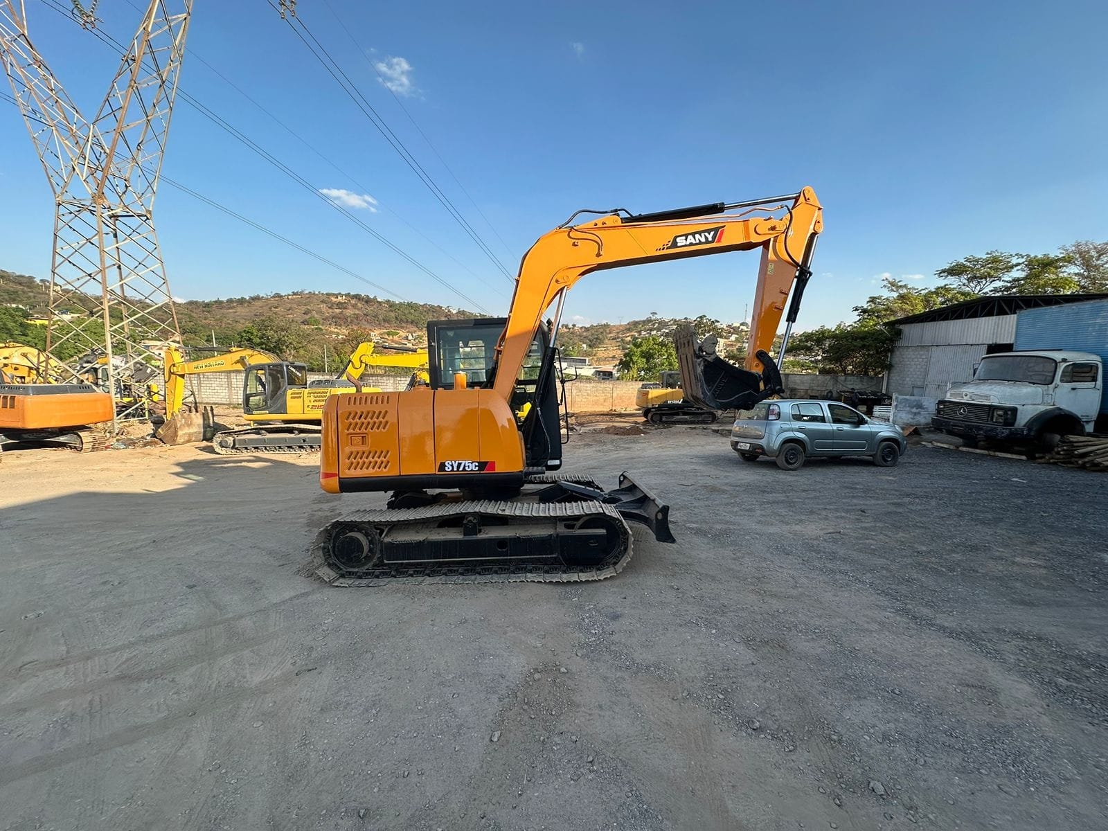 Mini Escavadeira SANY SY75 C 2012 - Imagem 5