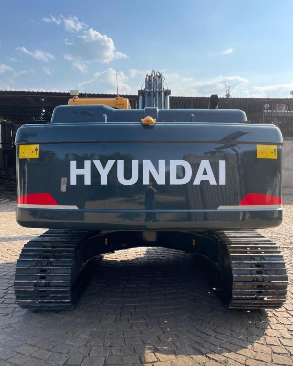 Escavadeira Hyundai R220LC-9 2018 - Imagem 5