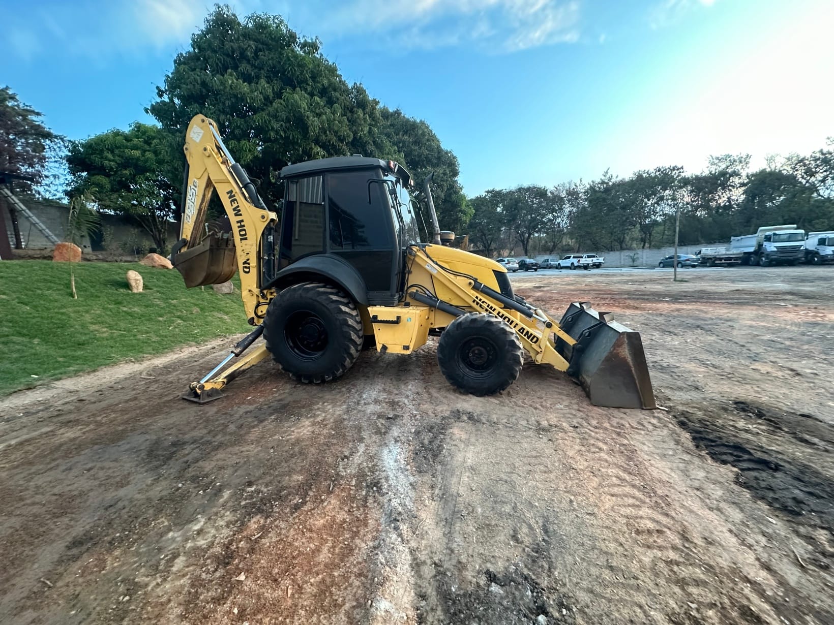Retroescavadeira New Holland B95B 2018 - Imagem 2