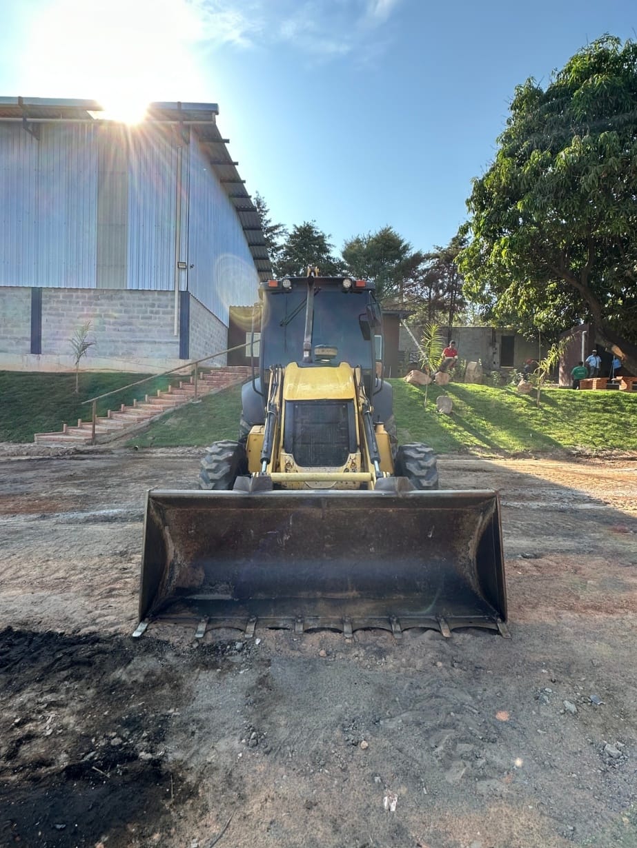 Retroescavadeira New Holland B95B 2018 - Imagem 3