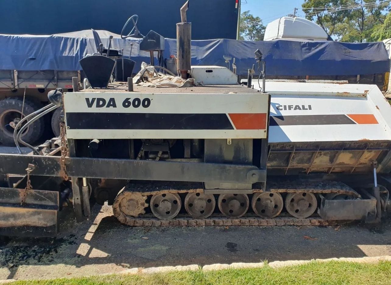 Vibroacabadora Cifali VDA 621B 1992 - Imagem 1