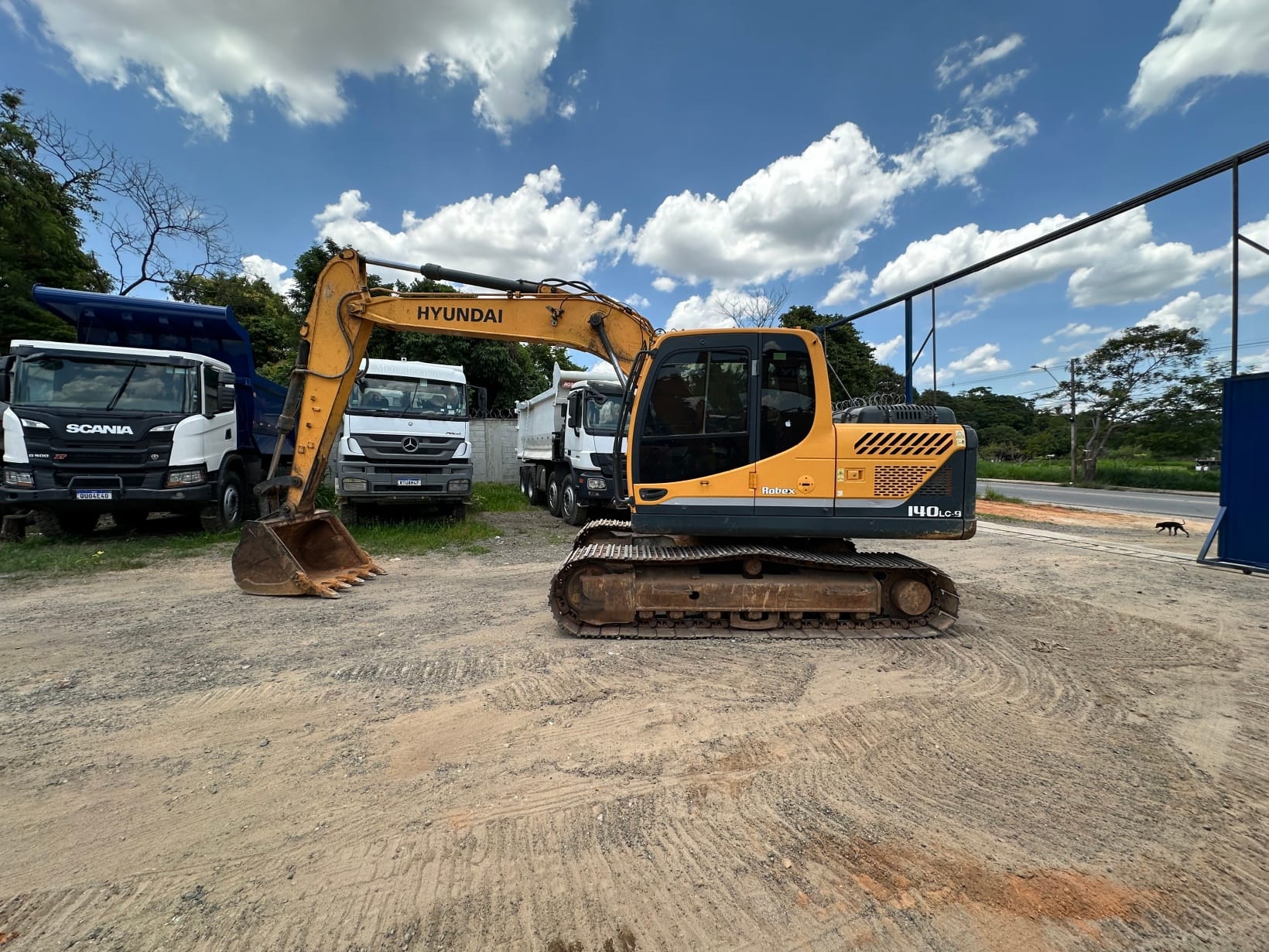Escavadeira Hyundai R 140LC-9S 2020 - Imagem 1