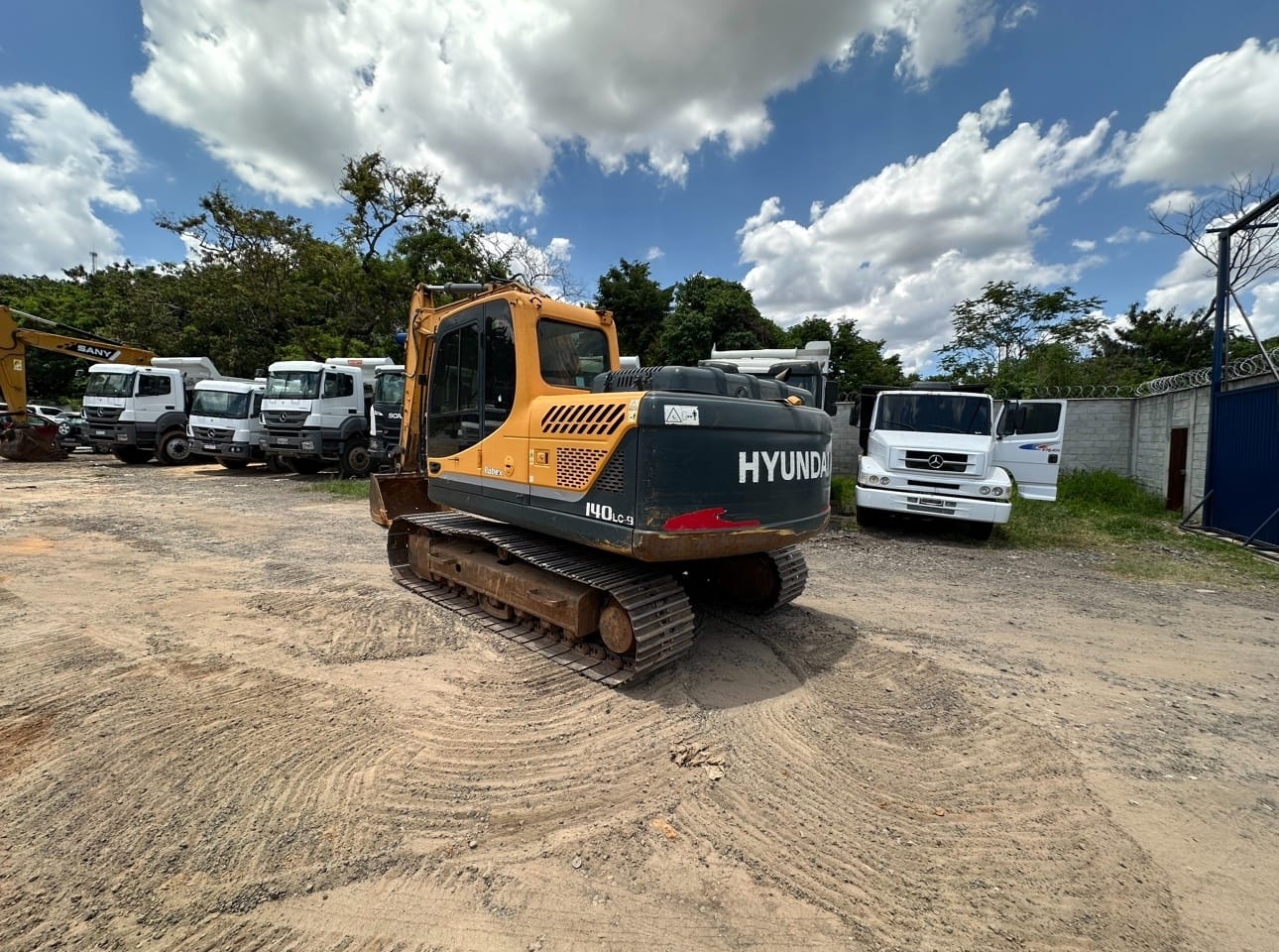 Escavadeira Hyundai R 140LC-9S 2020 - Imagem 3