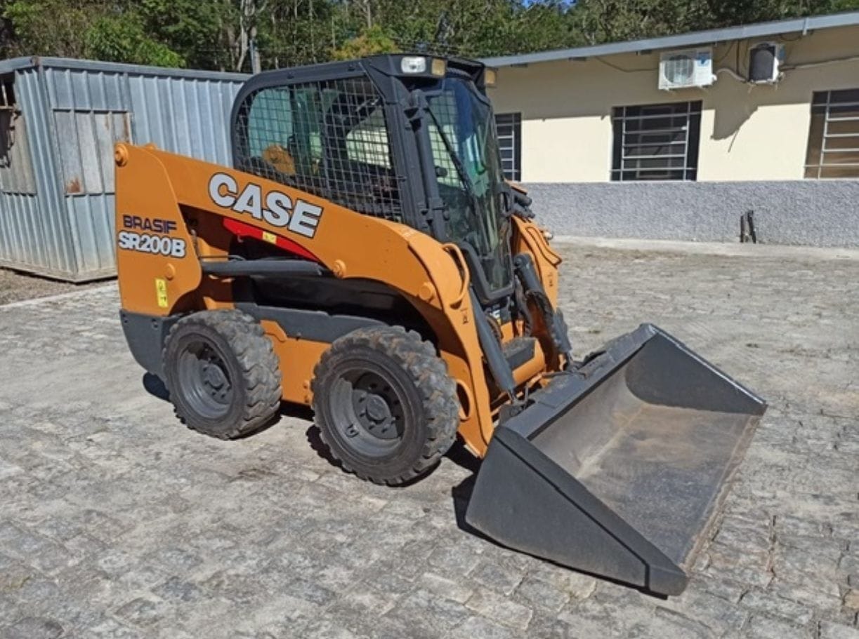Mini Carregadeira Case SR250 2020 - Imagem 1