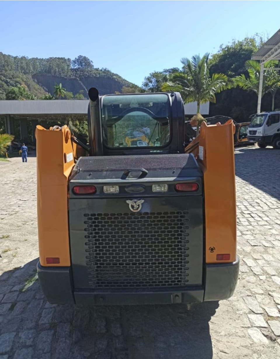 Mini Carregadeira Case SR250 2020 - Imagem 3