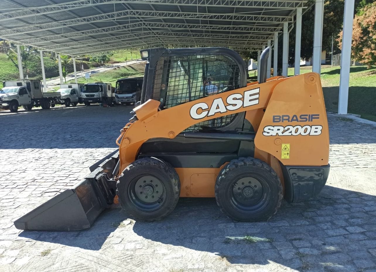 Mini Carregadeira Case SR250 2020 - Imagem 5