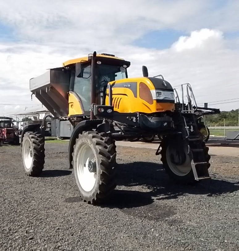 Pulverizador Autopropelido Valtra BS3350H 2021 - Imagem 1