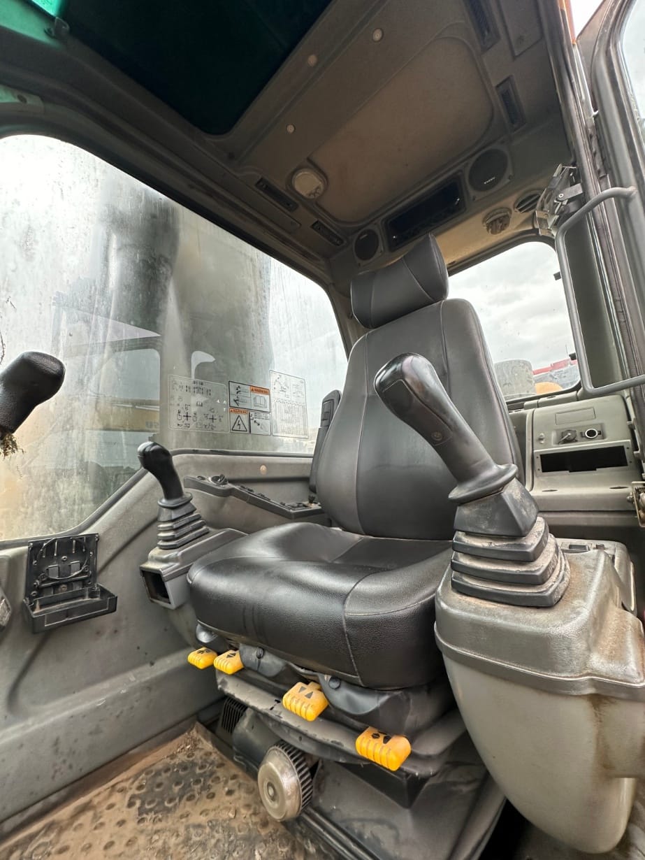Escavadeira Volvo EC210B 2009 - Imagem 6
