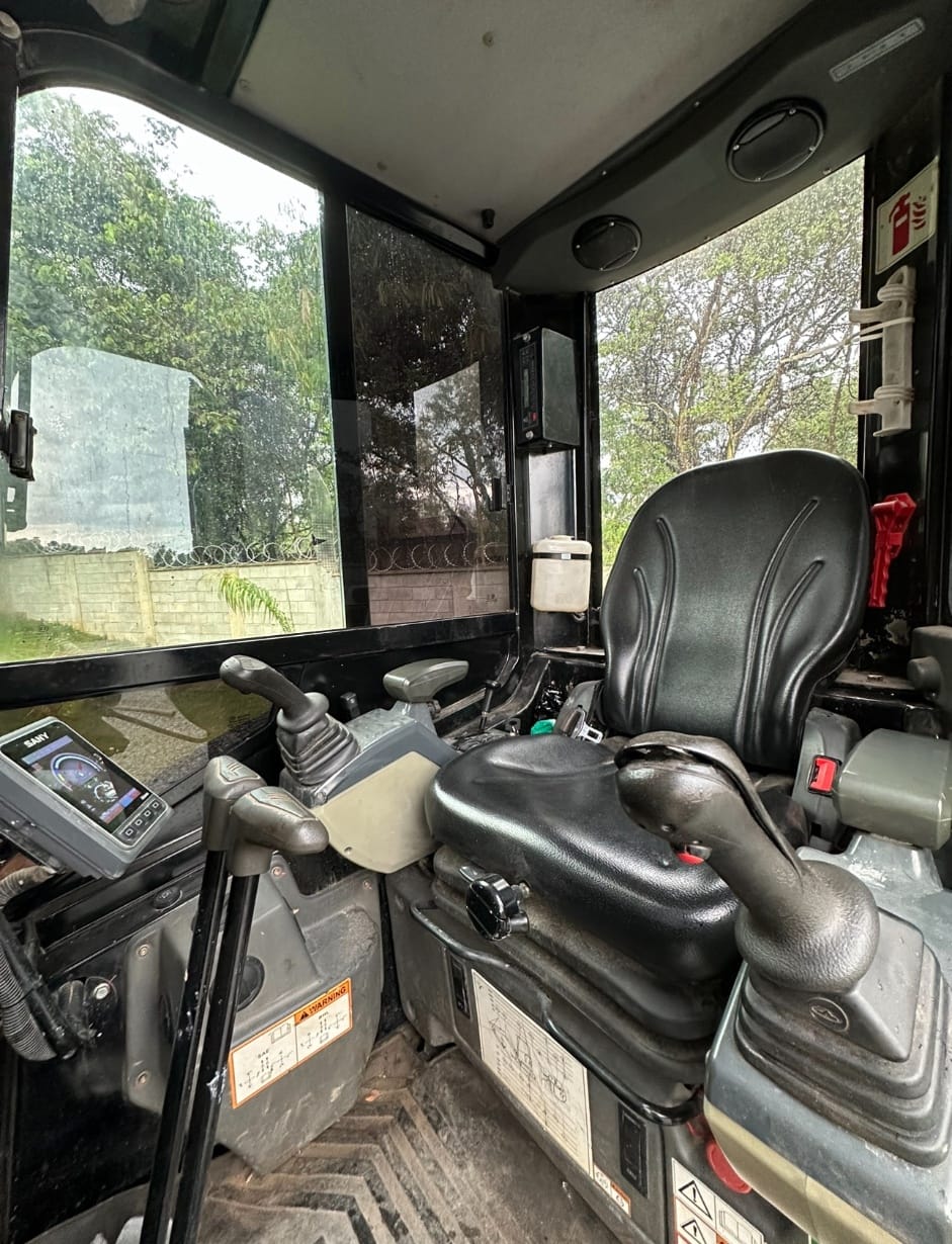 Mini Escavadeira SANY SY26U - Imagem 5