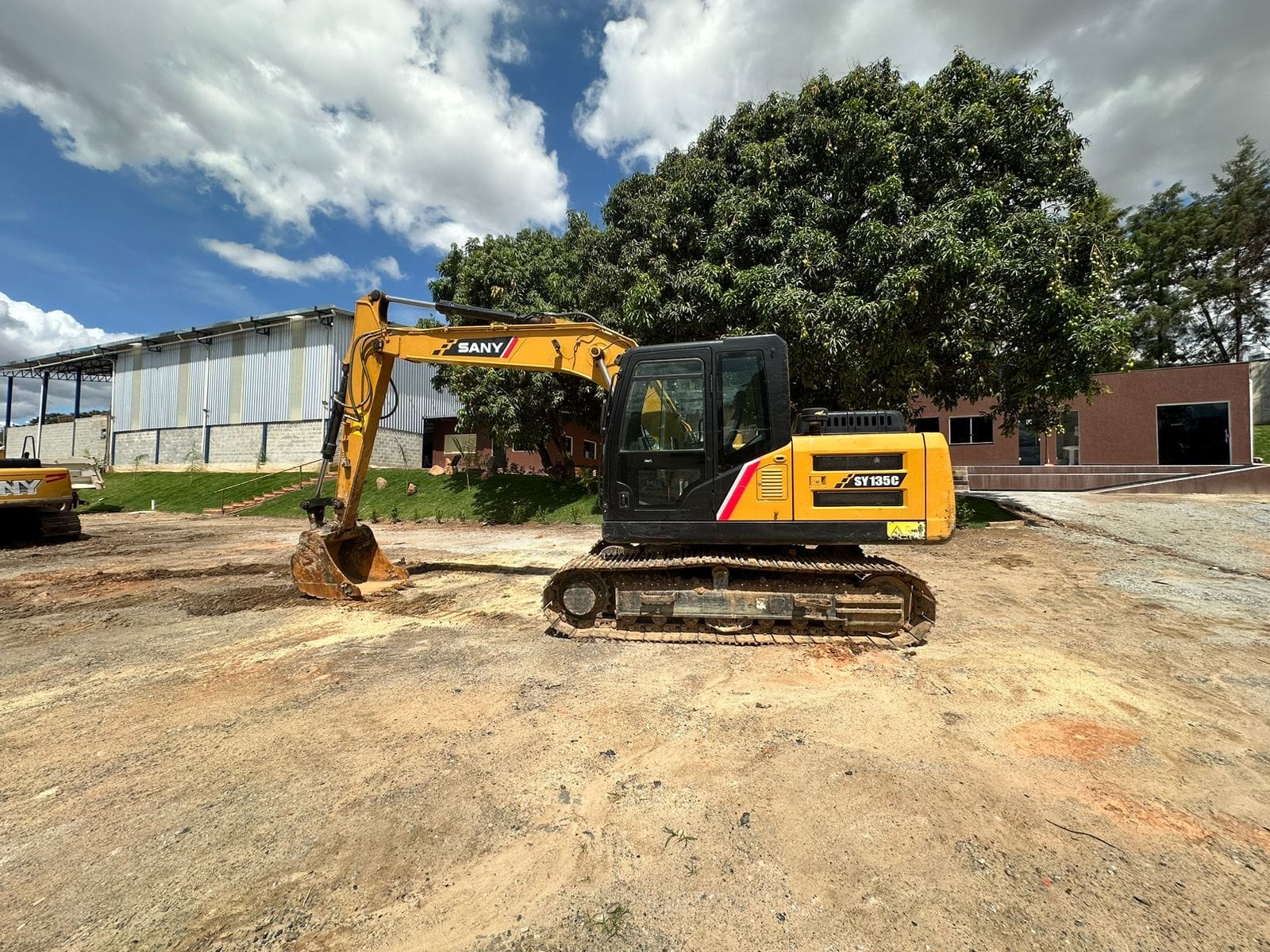 Escavadeira SANY SY135 C 2022 - Imagem 1