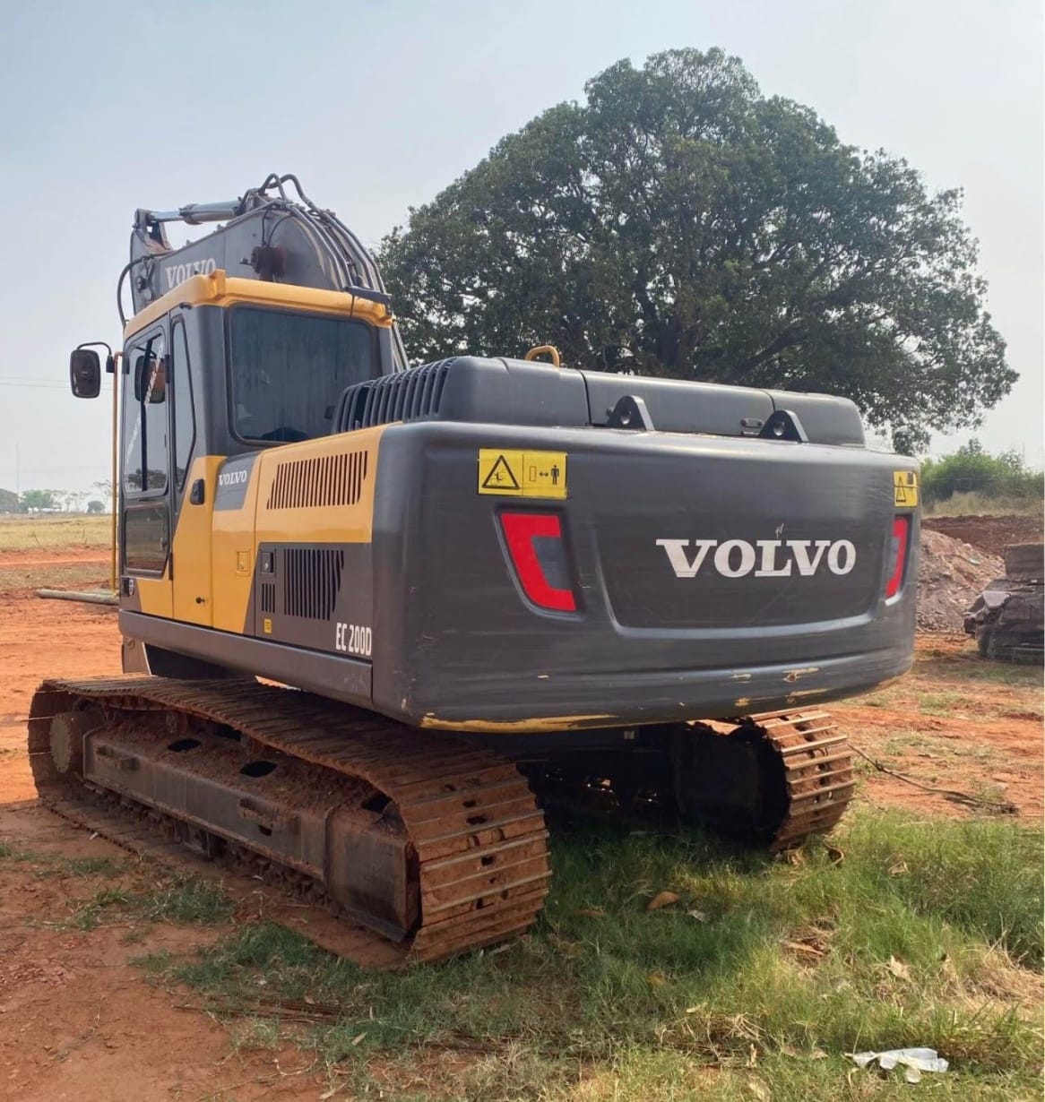 Escavadeira Volvo EC200D 2022 - Imagem 4