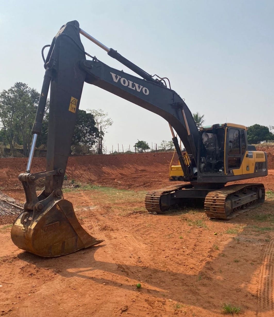 Escavadeira Volvo EC200D 2021 - Imagem 4