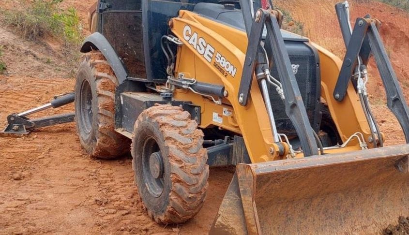 Retroescavadeira Case Construction 580N 2024 - Imagem 3