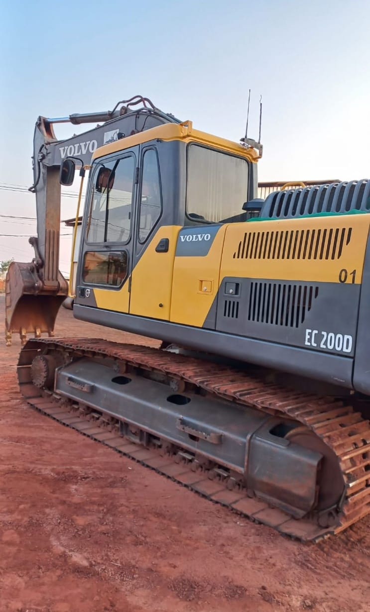 Escavadeira Volvo EC200D 2019 - Imagem 1