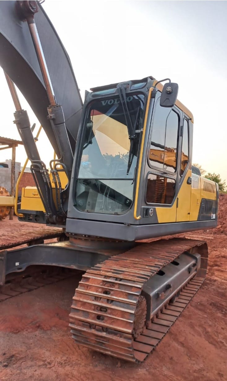 Escavadeira Volvo EC200D 2019 - Imagem 2