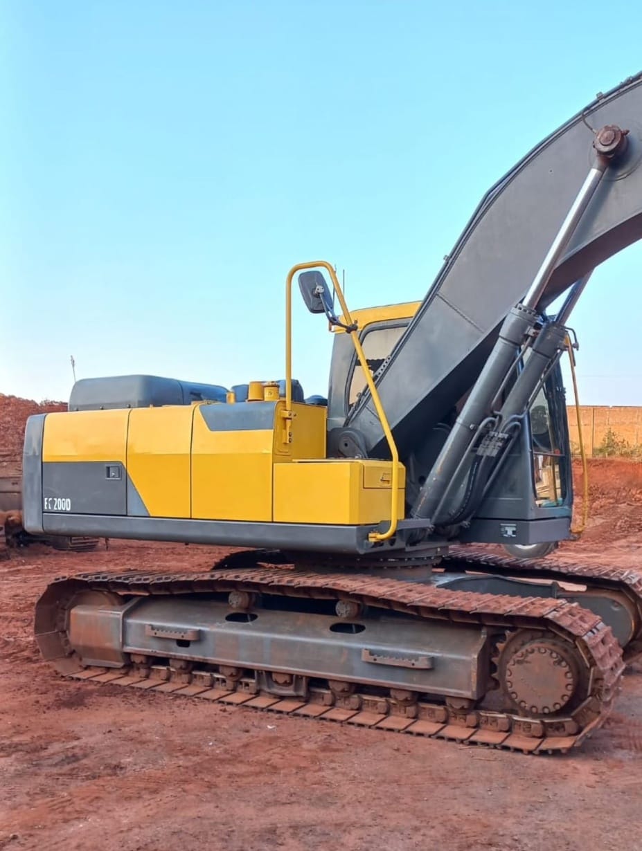 Escavadeira Volvo EC200D 2019 - Imagem 3