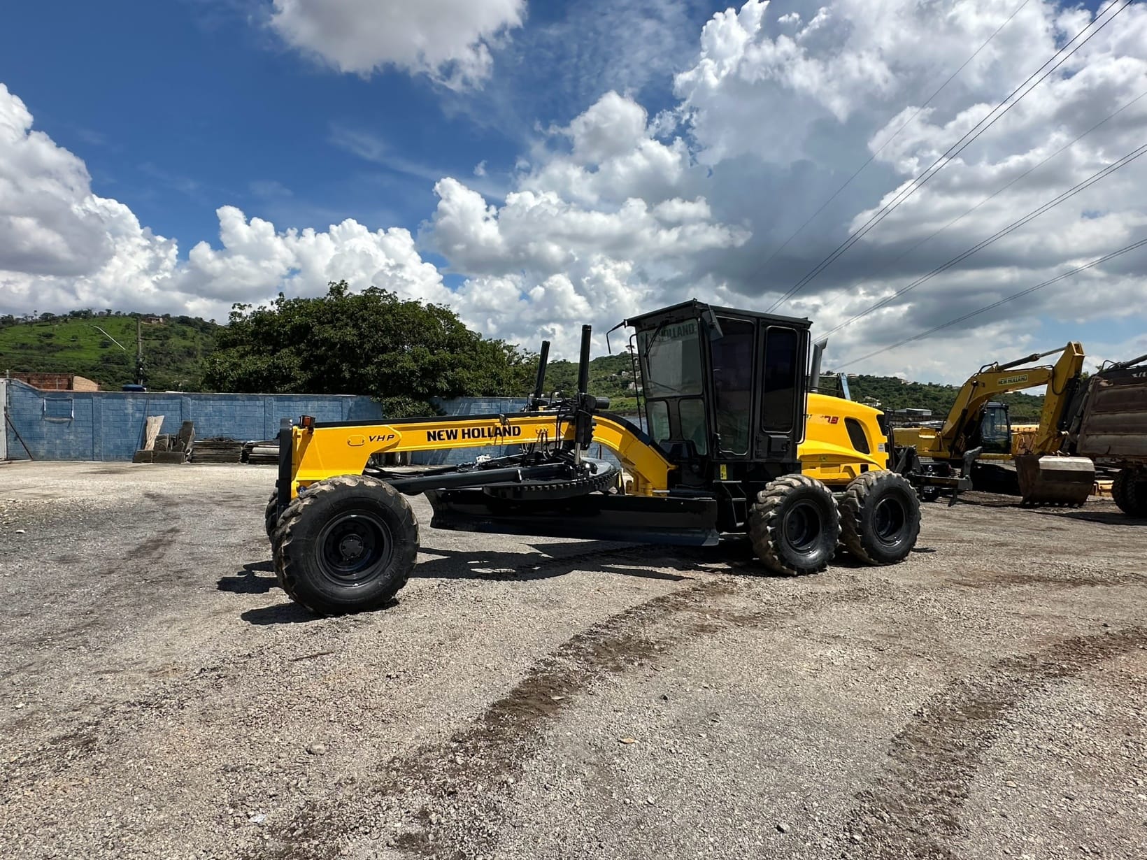 Motoniveladora New Holland RG170B 2009 - Imagem 1