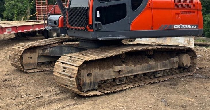 Escavadeira Doosan DX225LC-A 2015 - Imagem 2