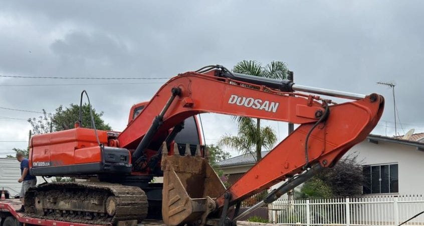 Escavadeira Doosan DX225LC-A 2015 - Imagem 3