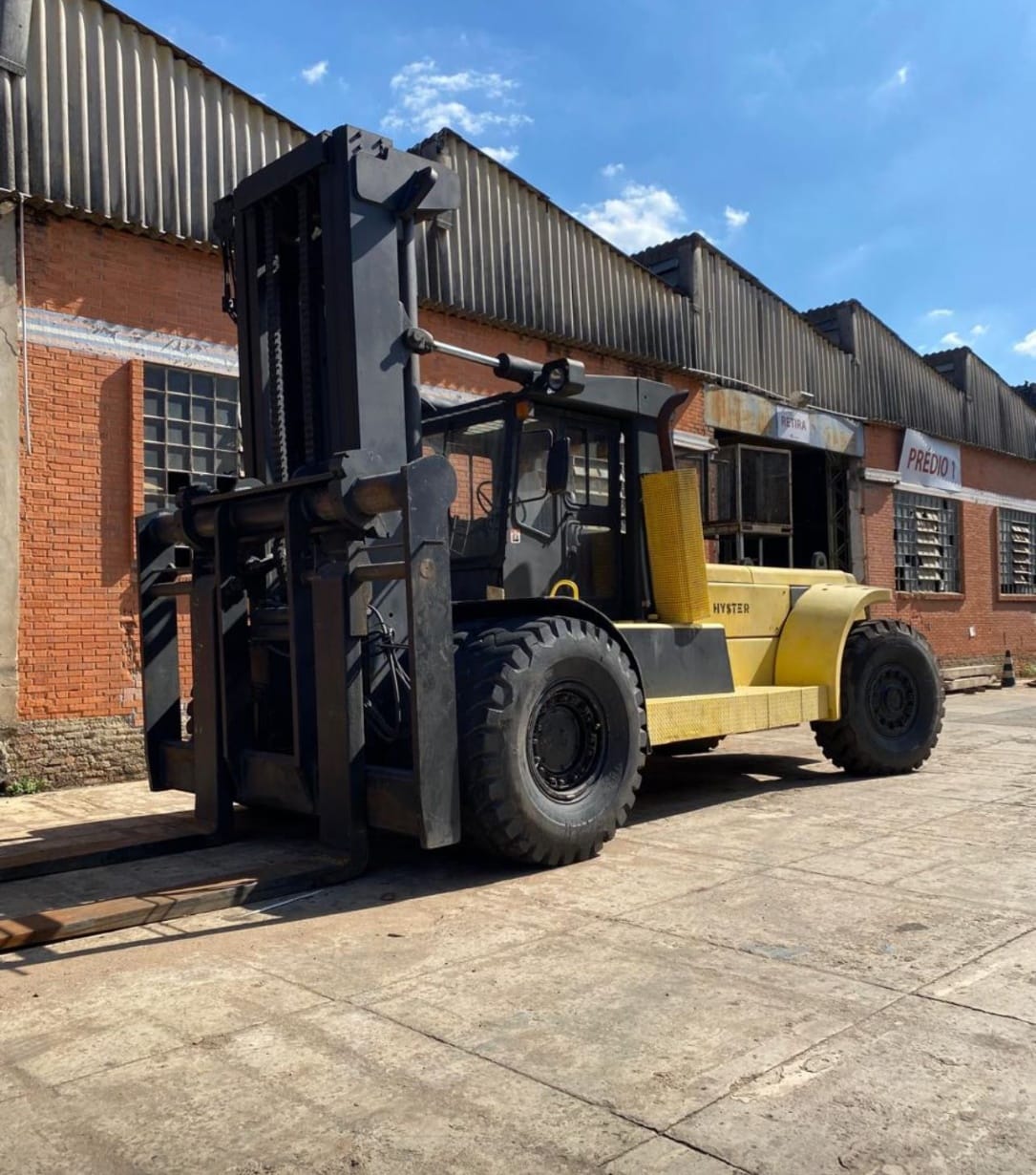 Empilhadeira Hyster H700 2000 - Imagem 1