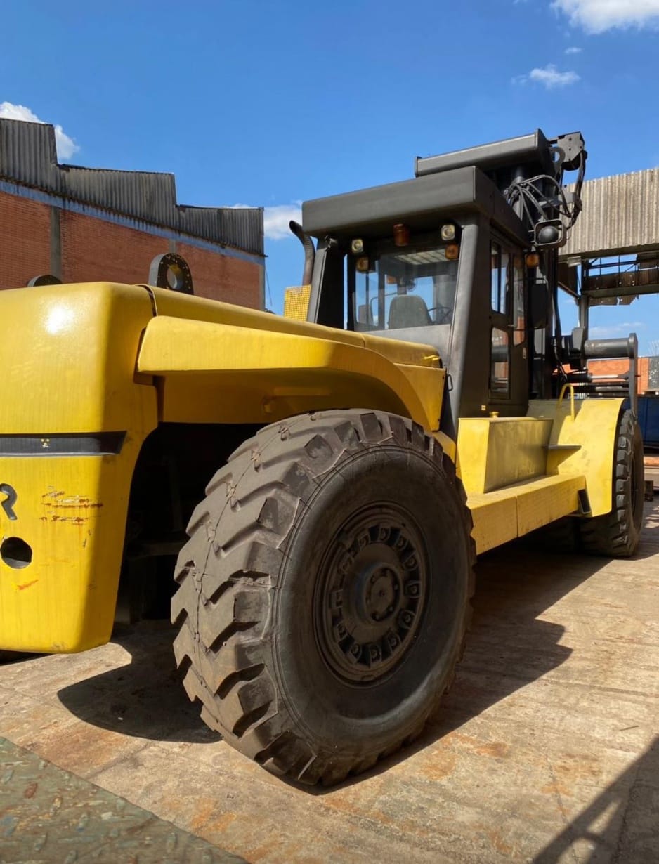 Empilhadeira Hyster H700 2000 - Imagem 3