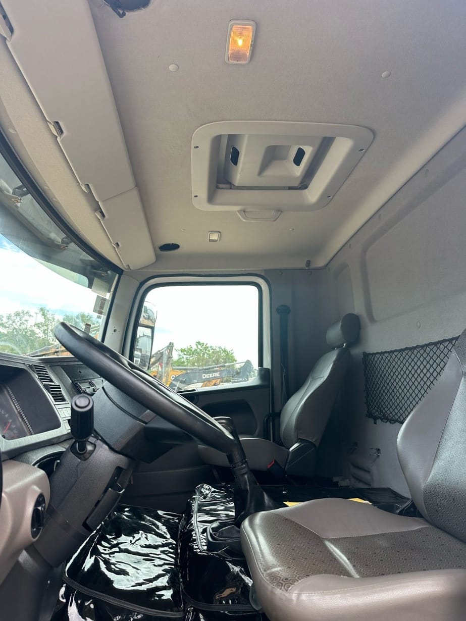 Caminhão Volkswagen 31330 2018 - Imagem 9