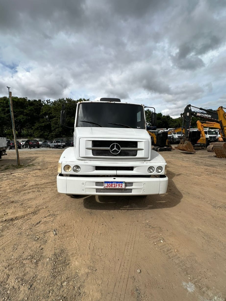 Caminhão Mecedes Benz 1620 2000 - Imagem 2