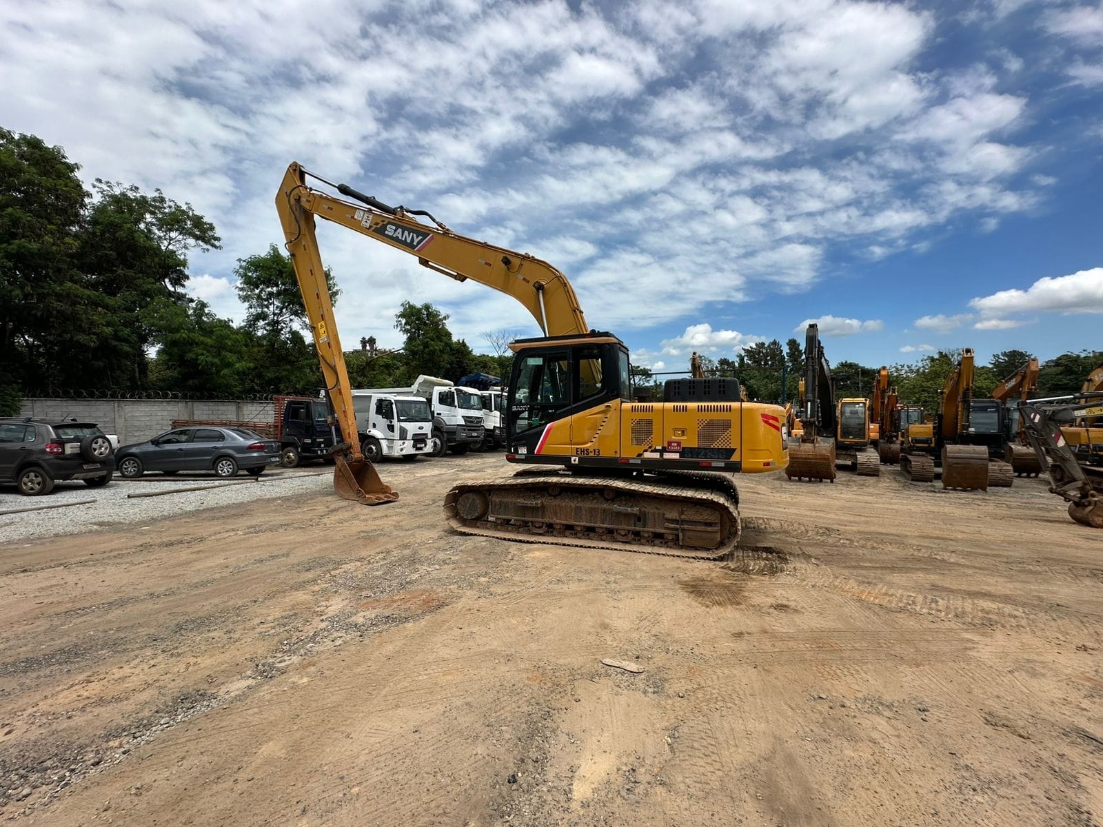 Escavadeira SANY SY215 C-9 2023 - Imagem 1