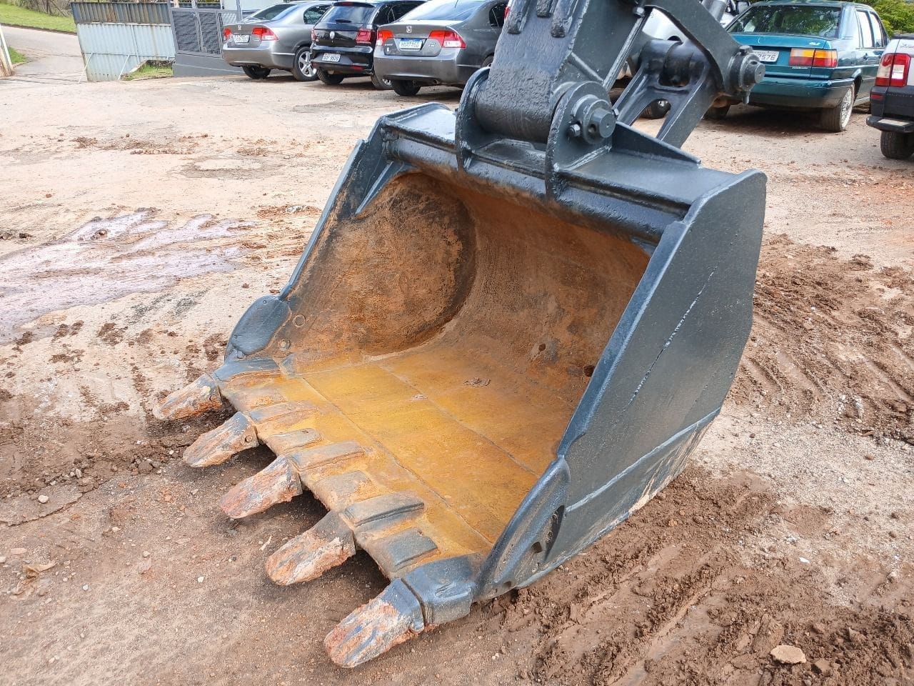 Escavadeira Hyundai R220LC-9 2020 - Imagem 5