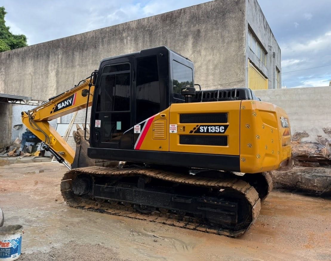 Escavadeira SANY SY135 C 2023 - Imagem 2