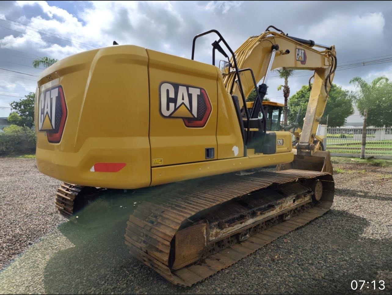 Escavadeira Caterpillar 320 2022 - Imagem 3